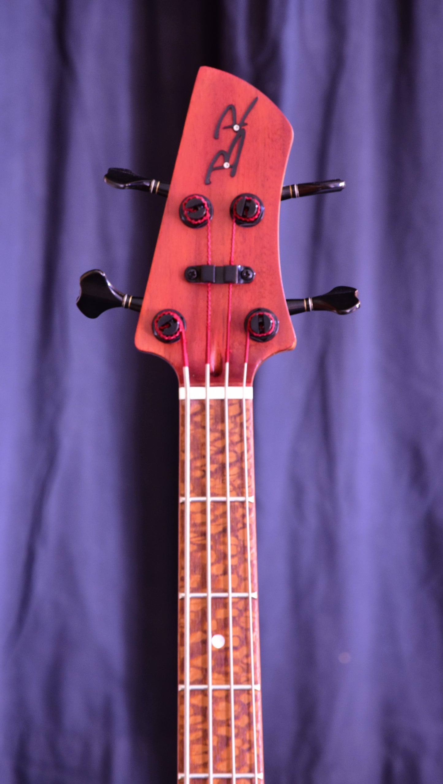 BR Guitars Tremor Bass