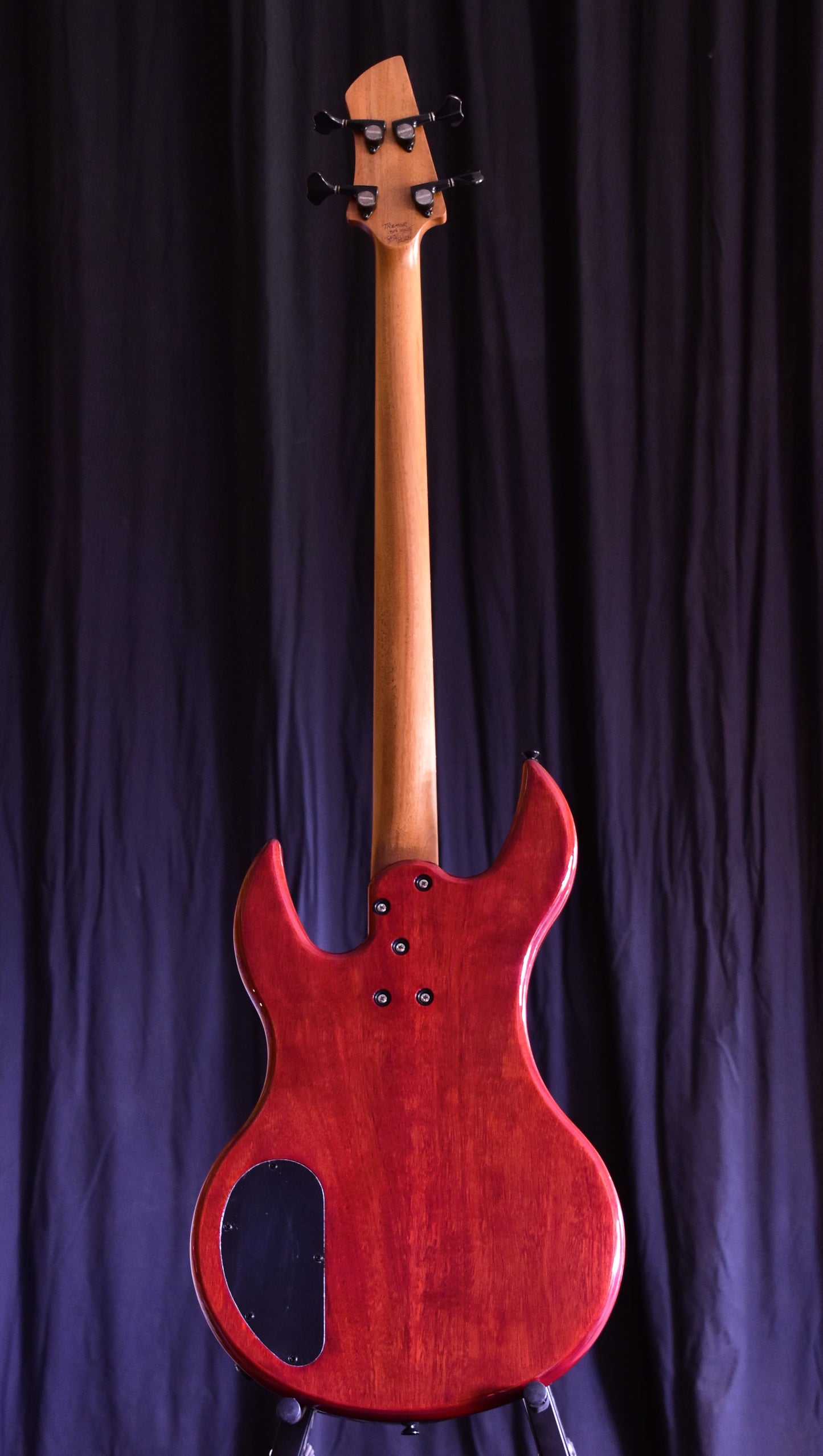 BR Guitars Tremor Bass
