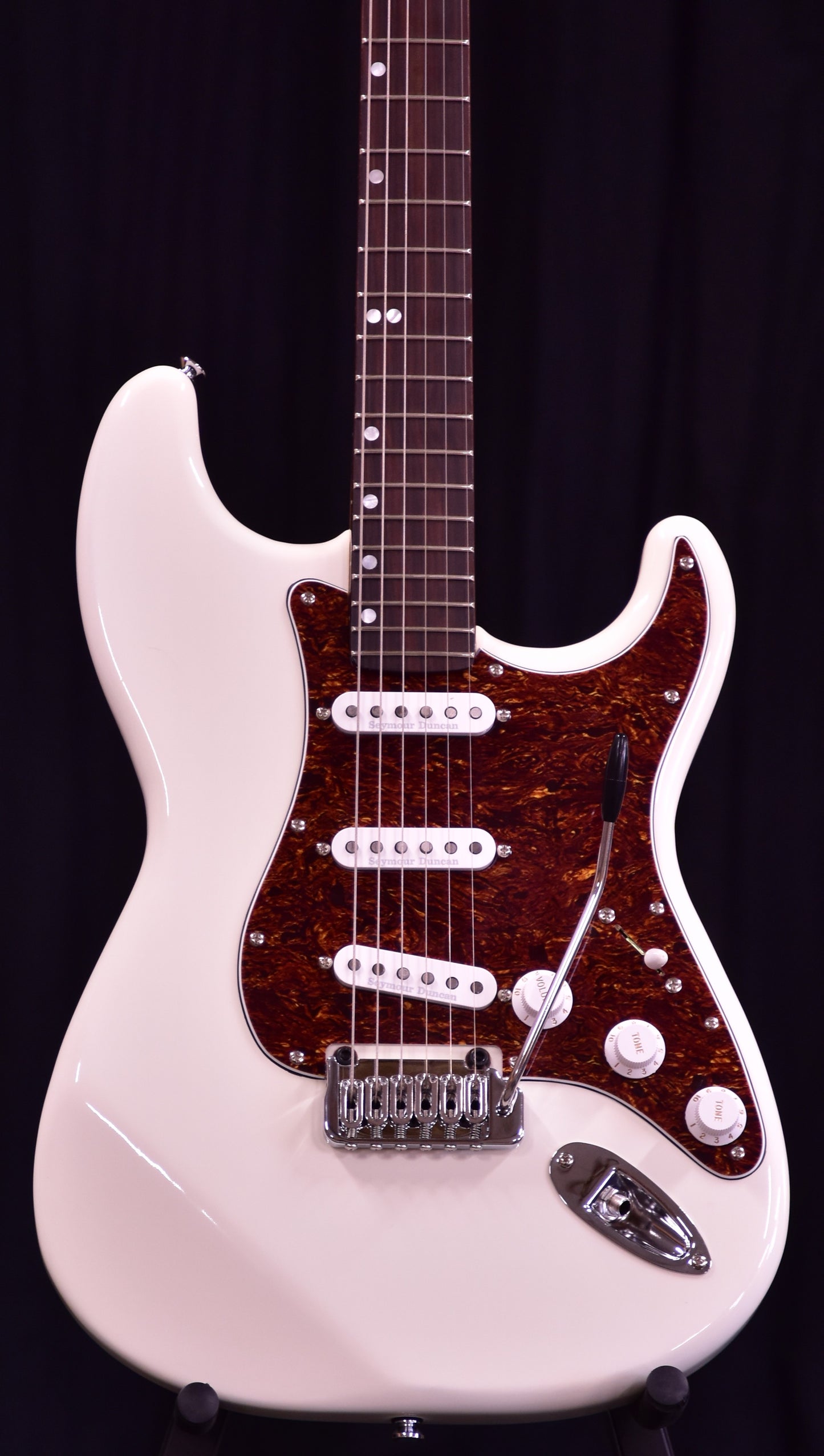 BR Guitars - The Legend