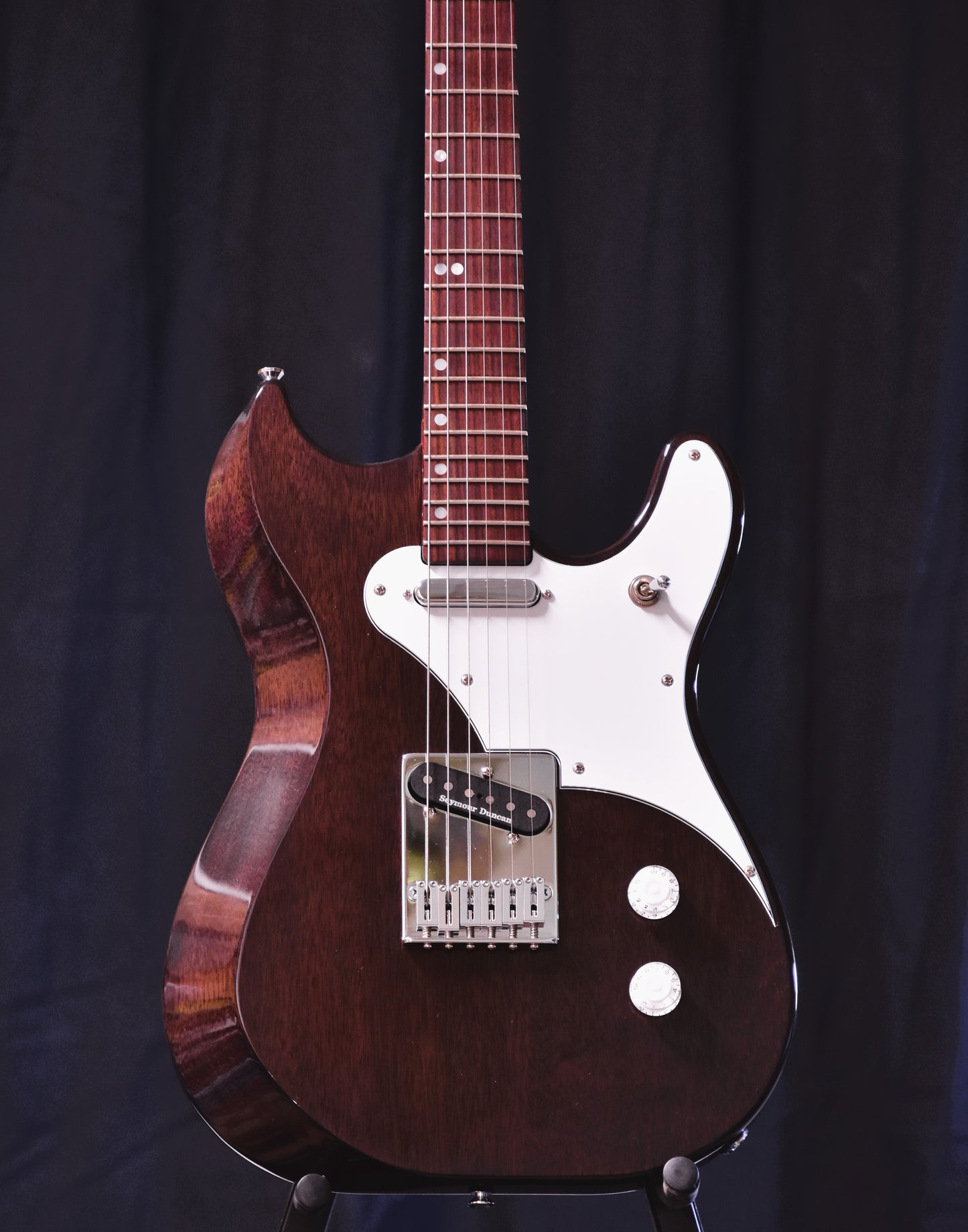 BR Guitar - ICON Professional