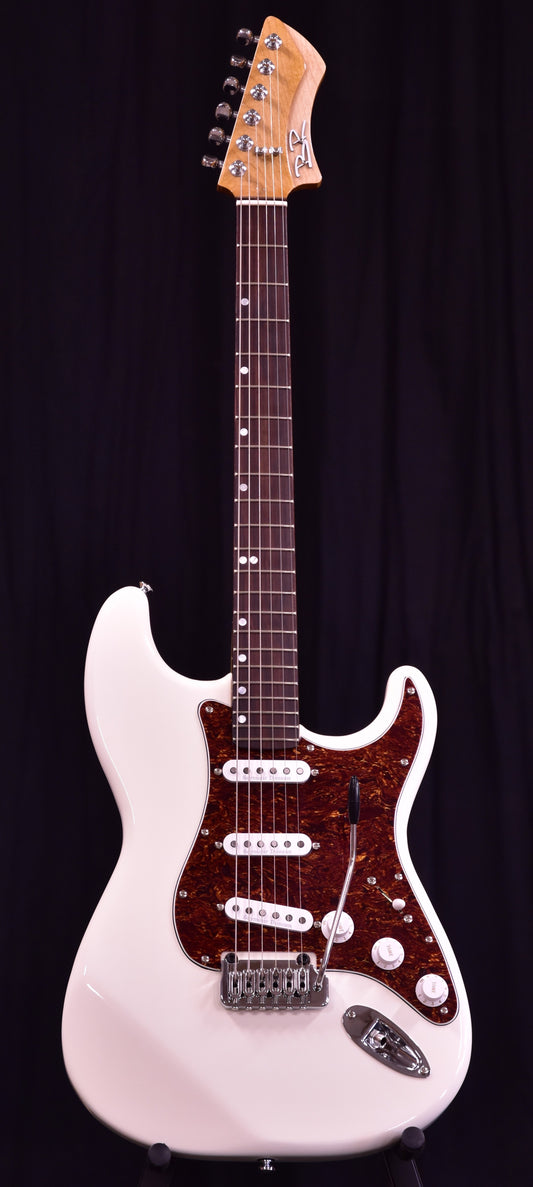 BR Guitars - The Legend