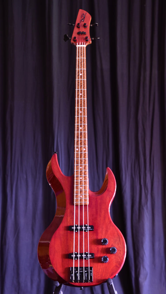 BR Guitars  Tremor Bass
