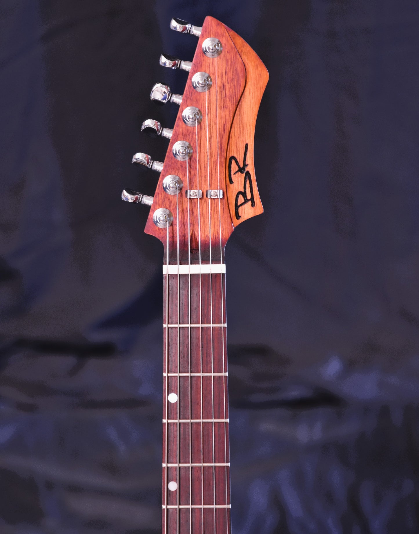BR Guitar - ICON Professional